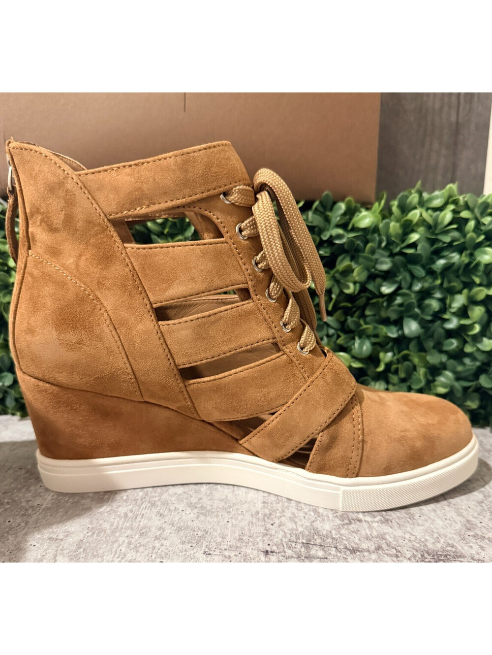 Linea Paolo Fave-L Tan Kid Suede Cutout Wedge Sneakers Booties Size 8.5M